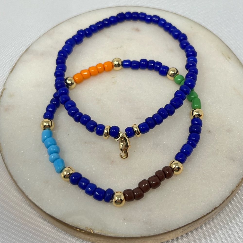 NEW Set of 2 Beaded Seahorse Blue Handmade Elastic Bracelets